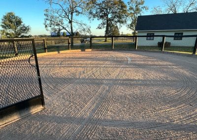 Three Chimneys round pen with ThorTurf arena footing